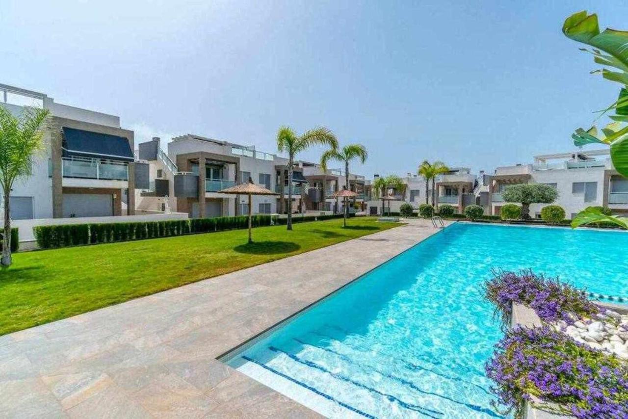 Espanhouse Caroline Bungalow ตอร์เรเวียคา ภายนอก รูปภาพ