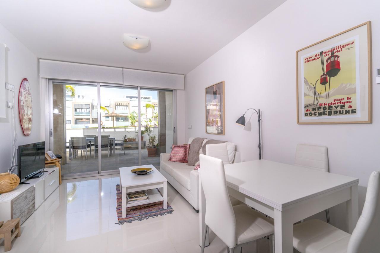 Espanhouse Caroline Bungalow ตอร์เรเวียคา ภายนอก รูปภาพ