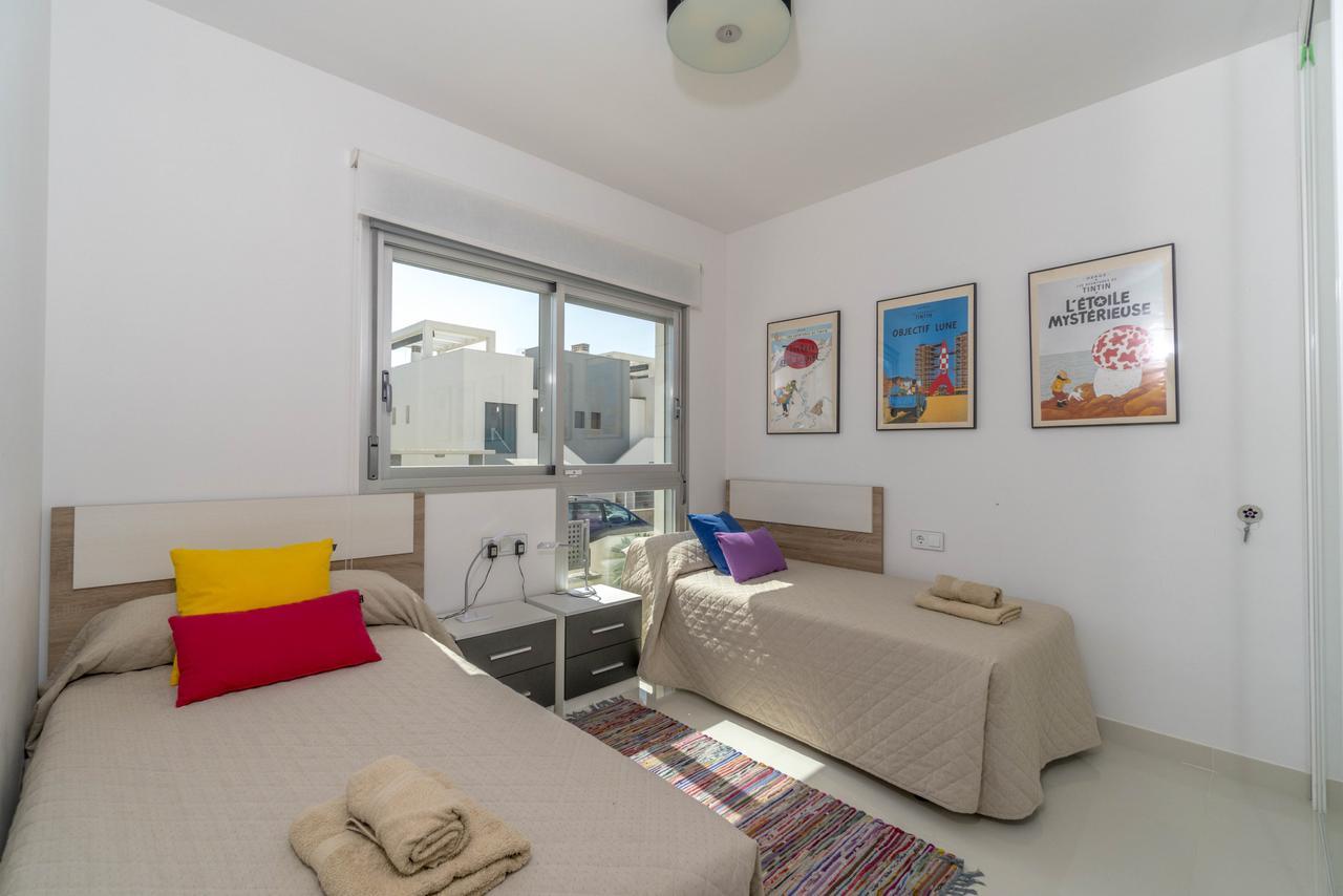 Espanhouse Caroline Bungalow ตอร์เรเวียคา ภายนอก รูปภาพ